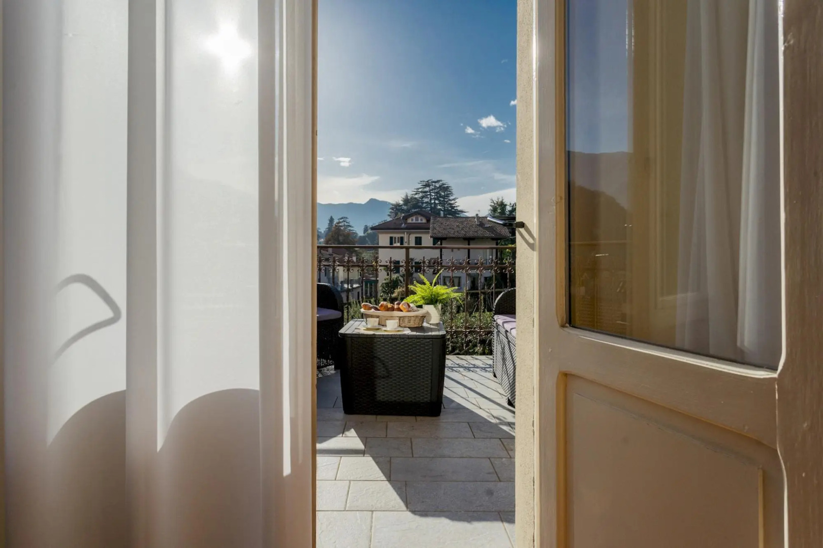 Villa Ida in Lenno with 3 bedrooms and 2.5 bathrooms