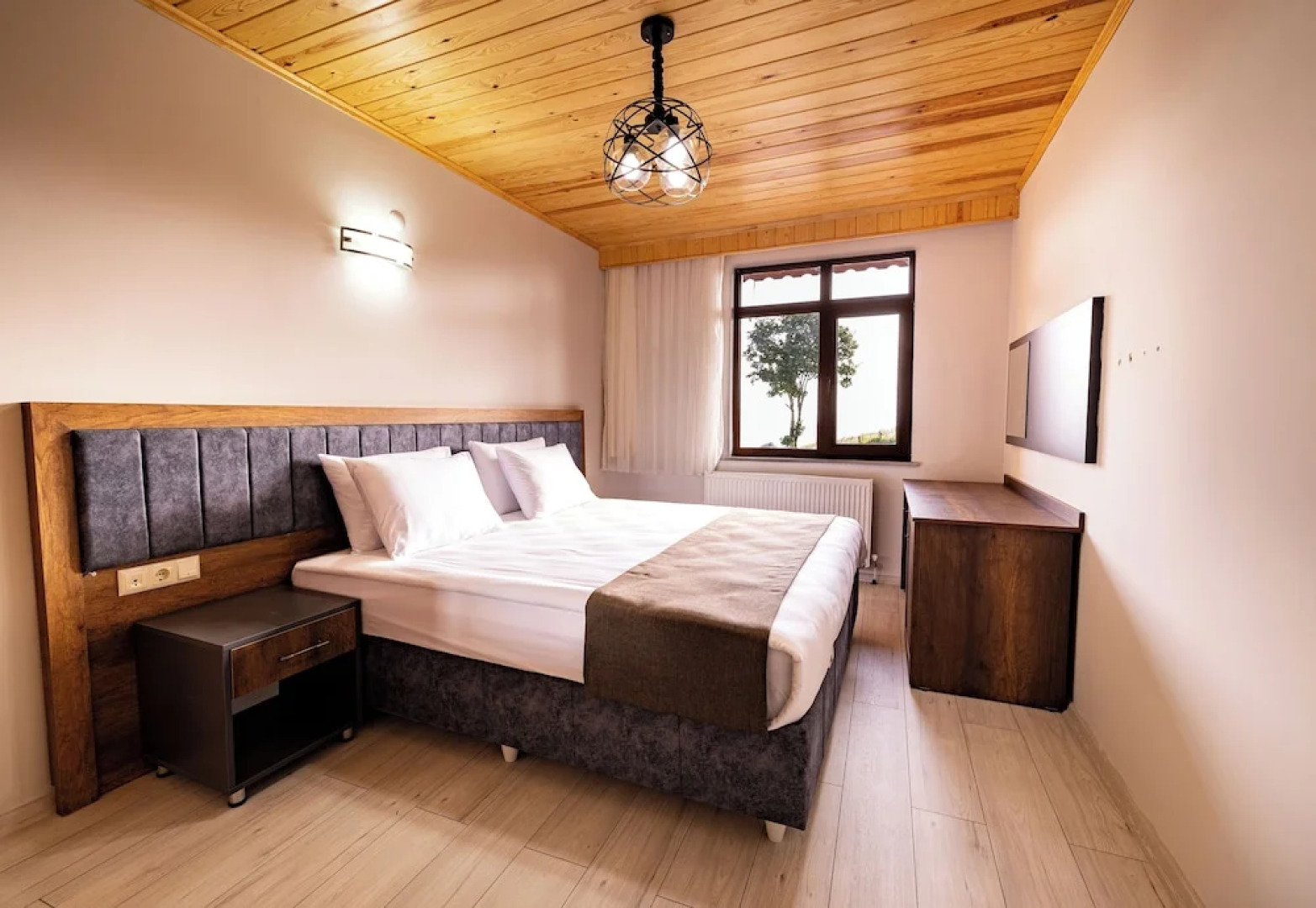 Avulot Mountain Resort Hotel