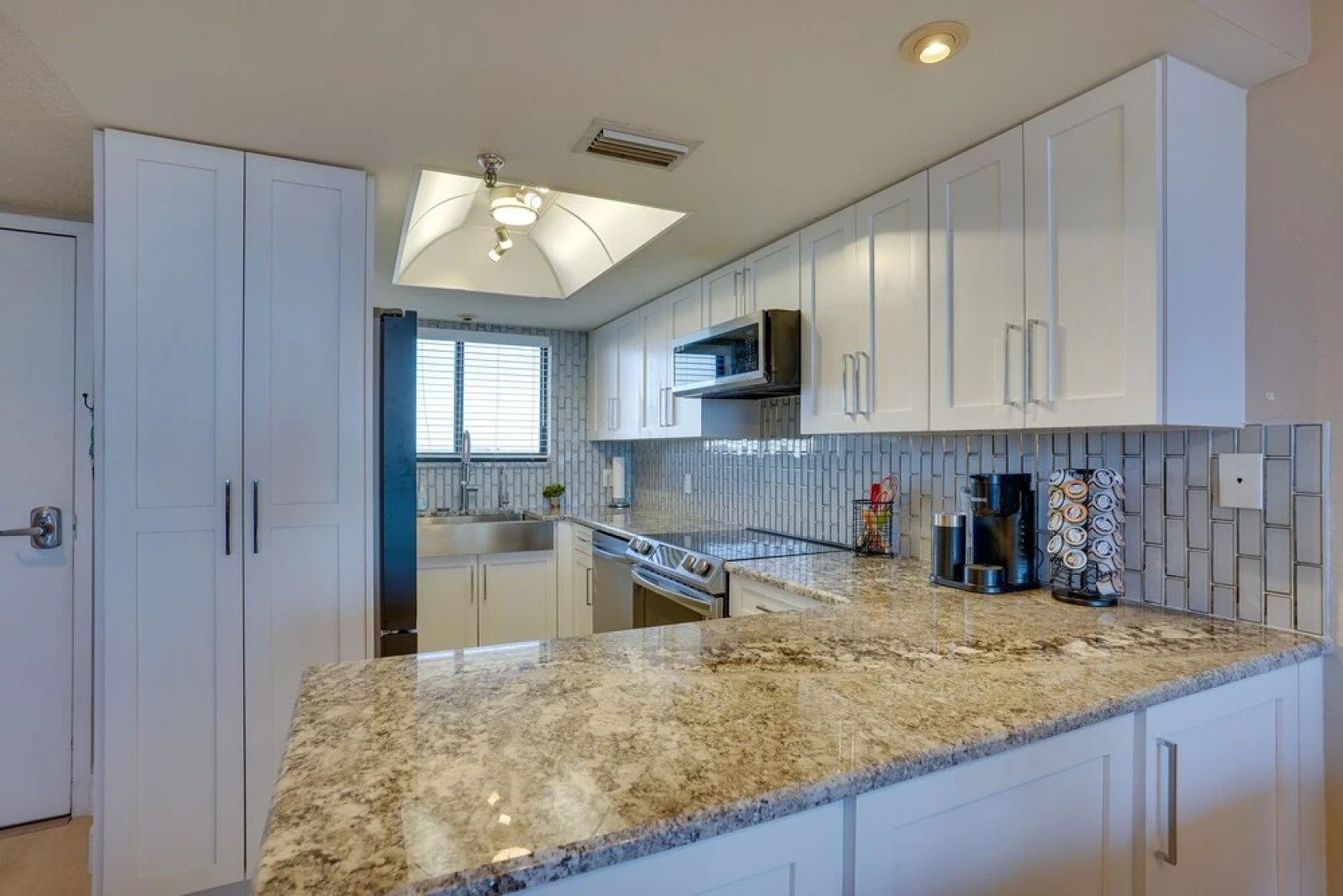 Cozy Condo w/ Gulf View, Bird Watching + Telescope