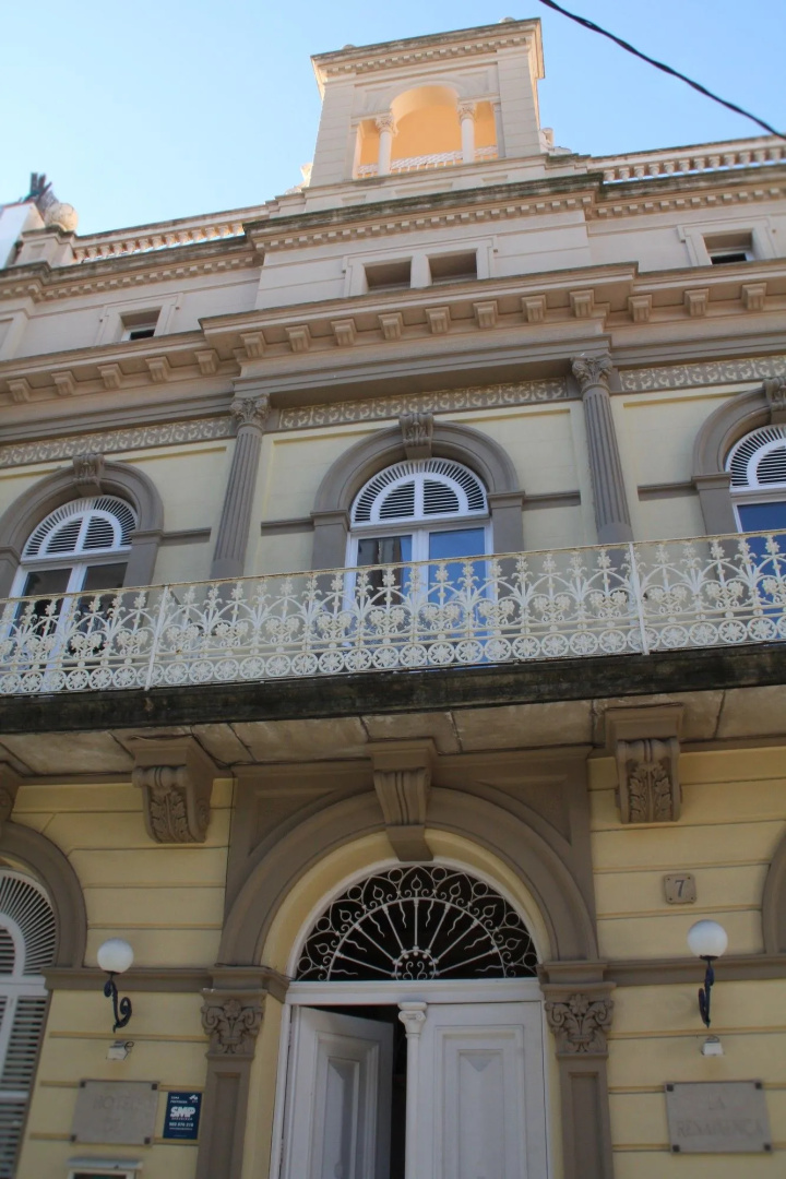 Hotel Medium Renaixença