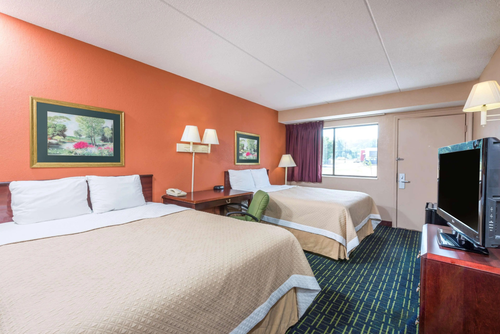 Days Inn by Wyndham Pittsburgh-Harmarville
