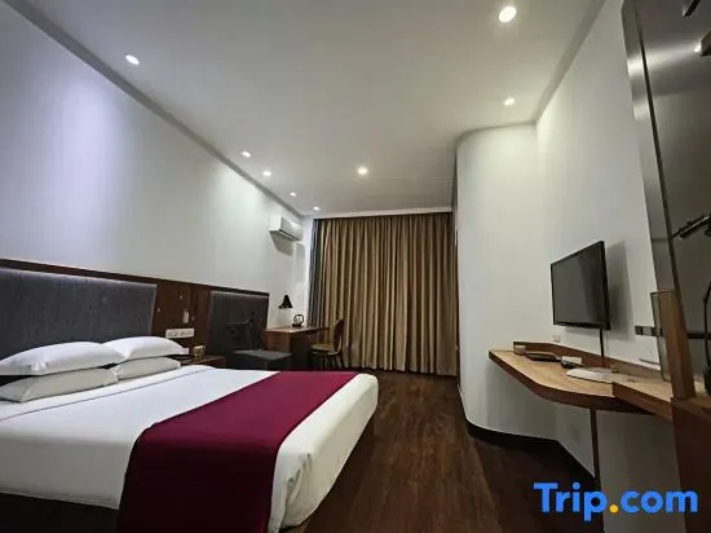 Tiancheng Business Hotel