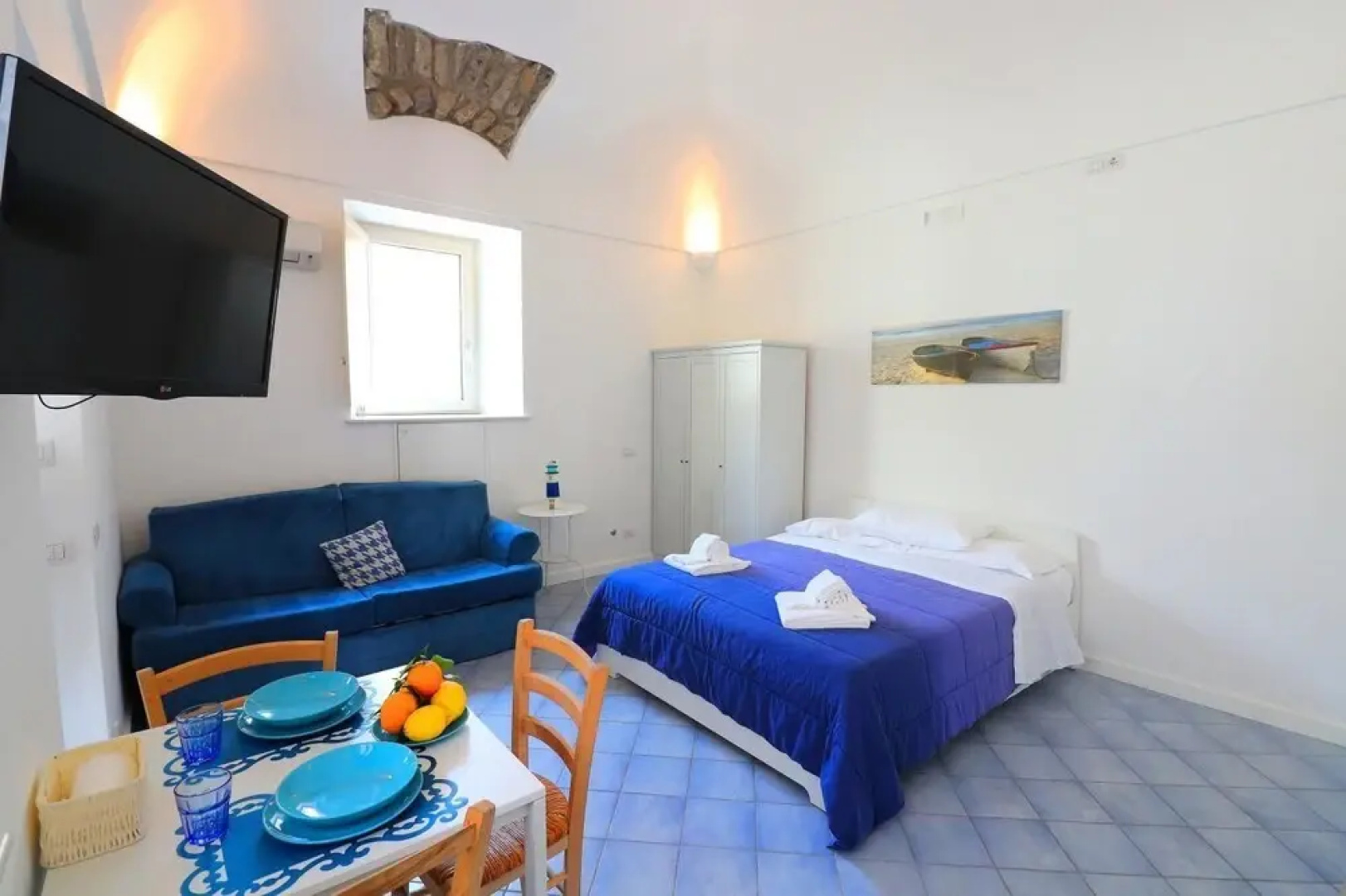 Casa Meta blu
