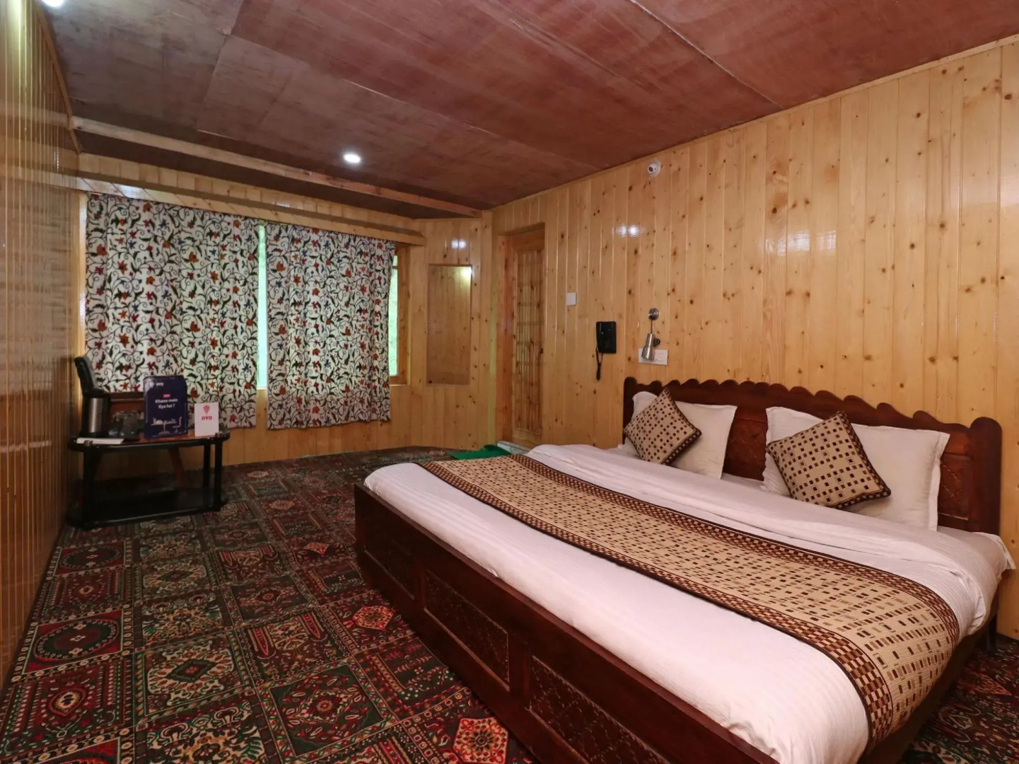 Oyo 18770 Hotel Indian Palace