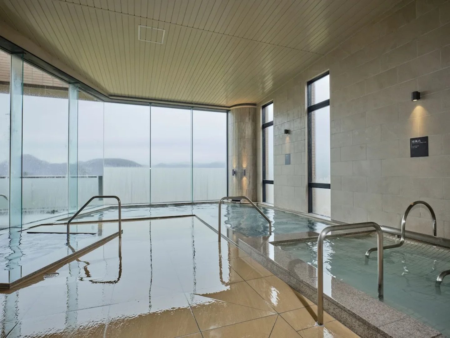 Lake Toya Tsuruga Resort Hikari no uta