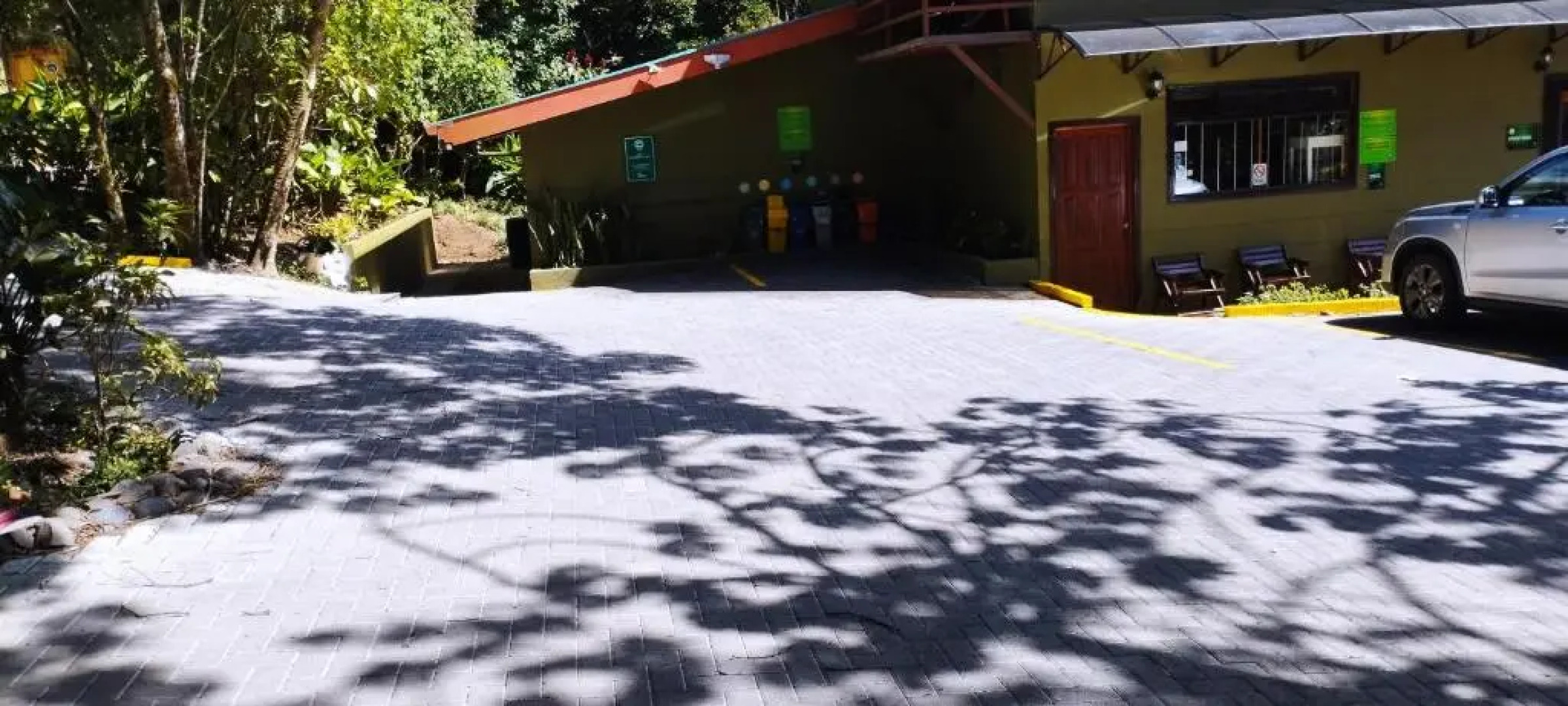 Cala Lodge