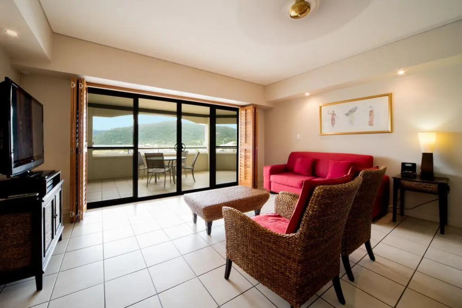 Portside Whitsunday Hotel