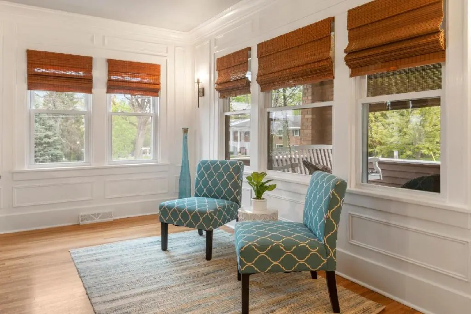 Gorgeous Downtown Bungalow, Walk Everywhere!!!