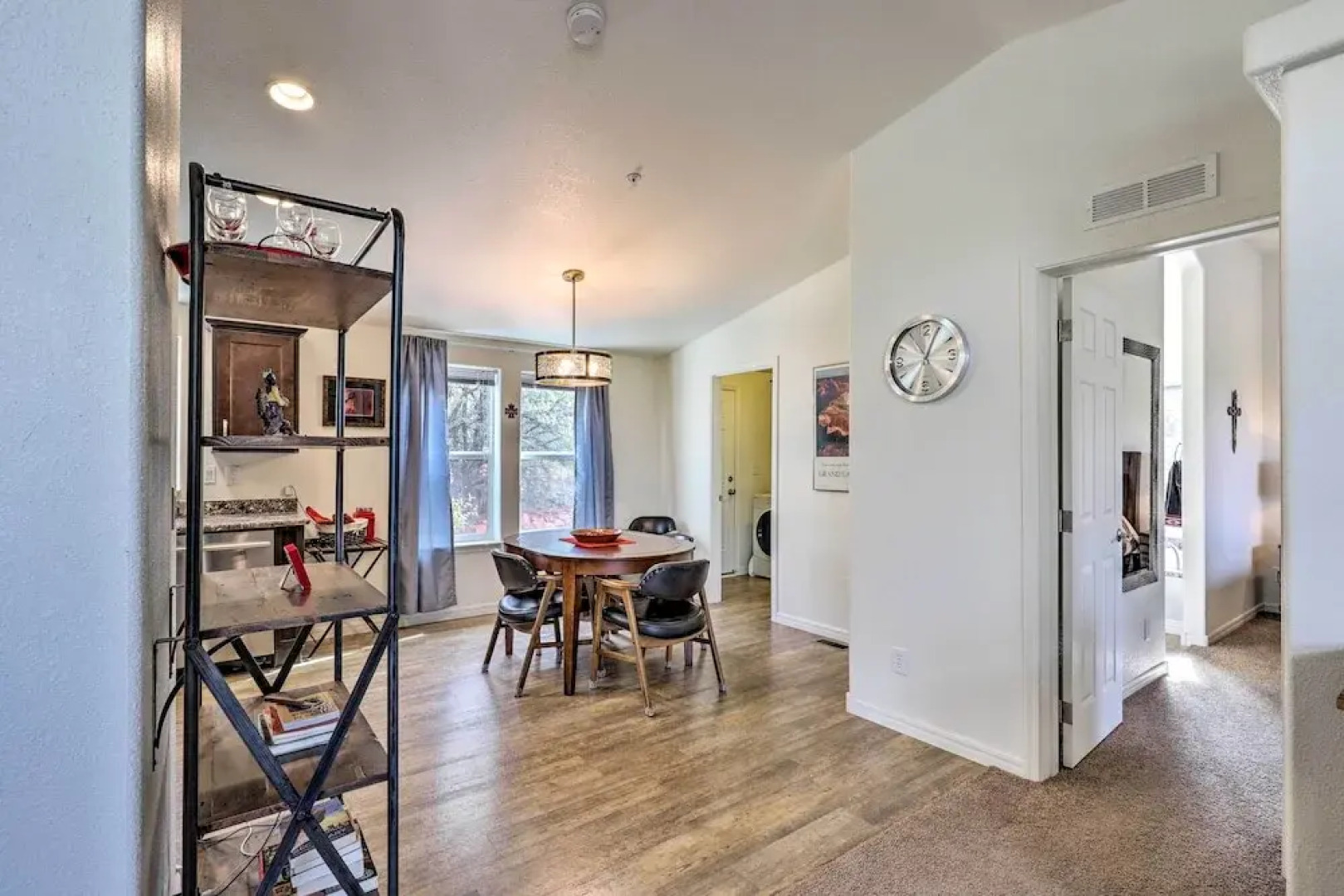 Mountain-view Rooftop Deck: Sedona Hideaway