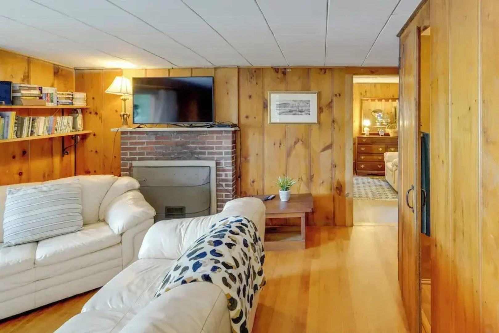 Rustic Berkshires Cottage at Lake Buel w/ Kayaks!