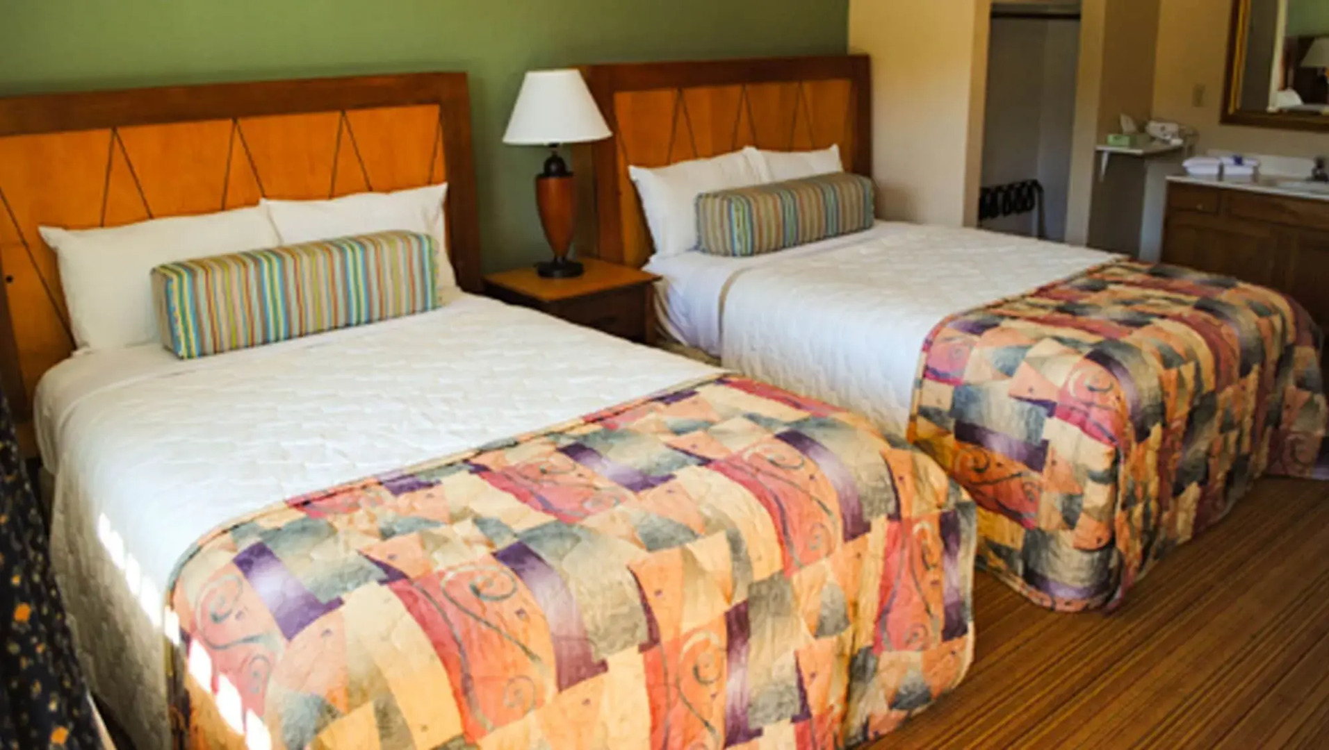 Anchorage Inn Lakeport