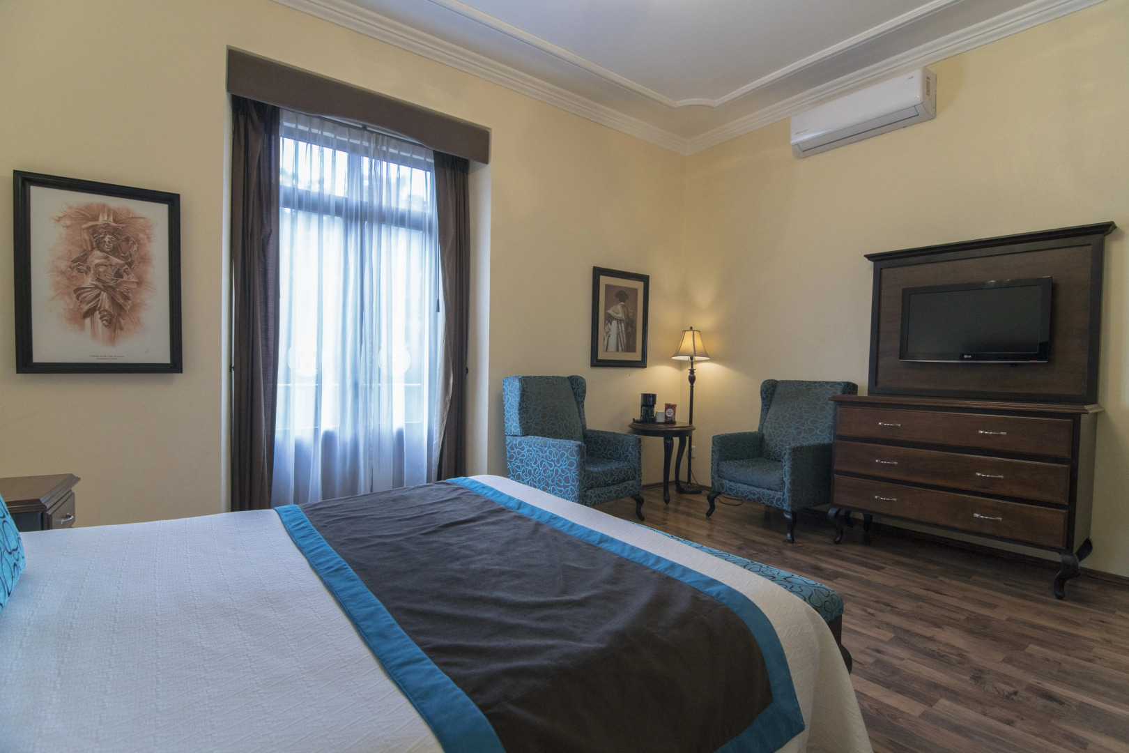 Hotel Morales Historical & Colonial Downtown Core