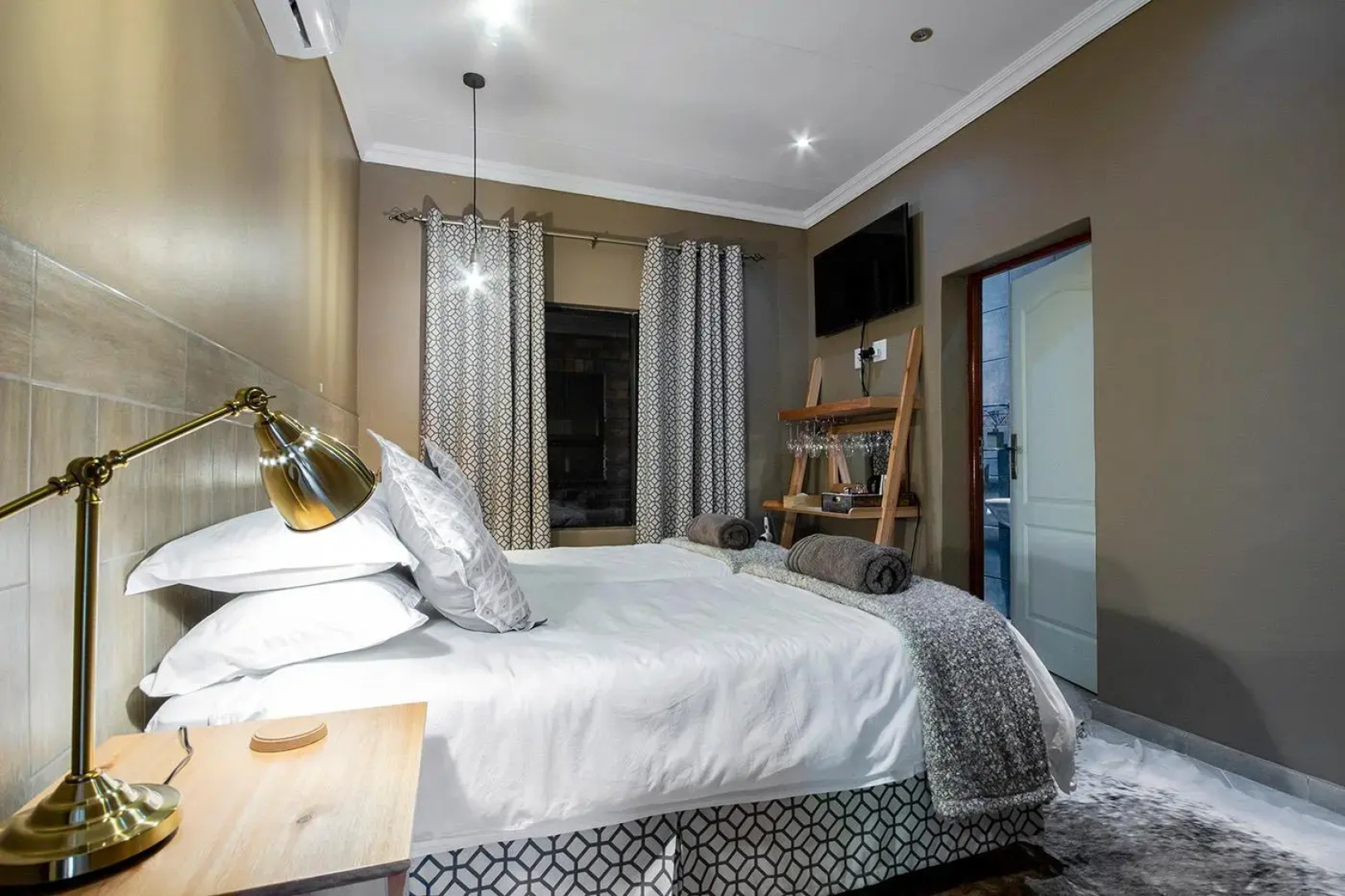 St Lucia Livingston Lodge