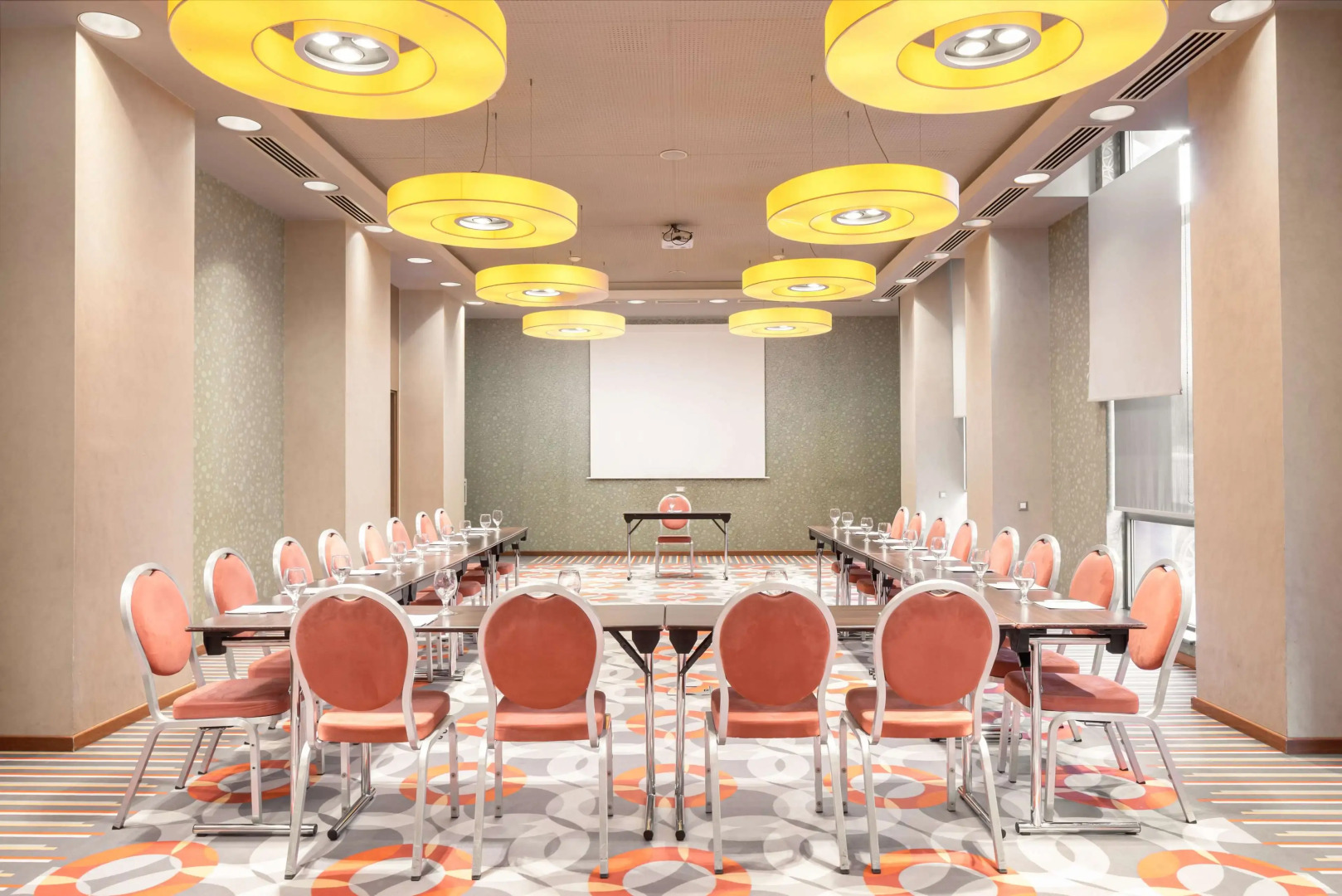 Golden Tulip Ana Dome