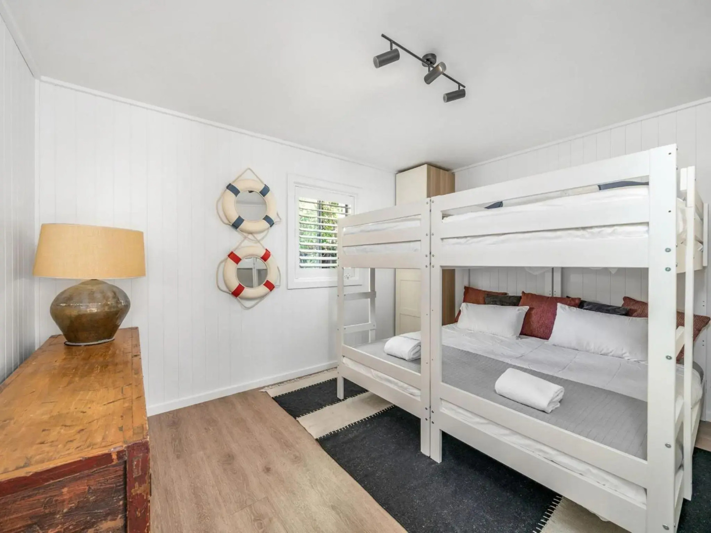 Akora at Hyams 4pm Check Out Sundays