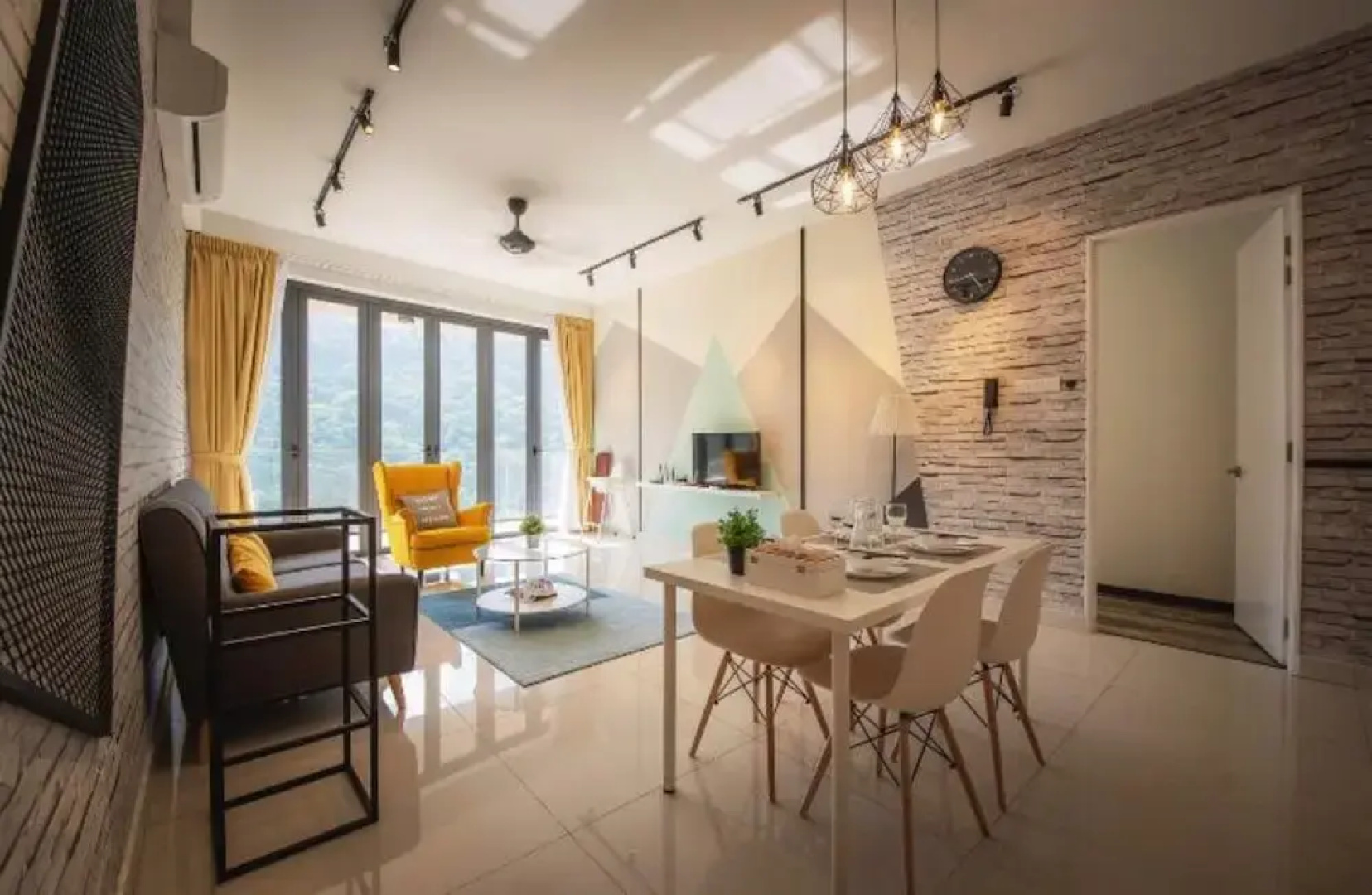 Arte S 3 Bedrooms Condo