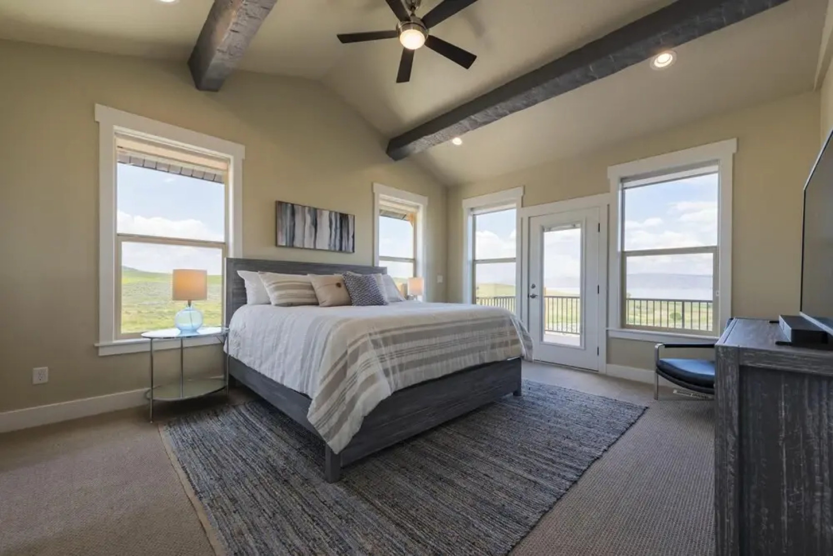 Lotus Lodge With Bear Lake Luxury Rentals