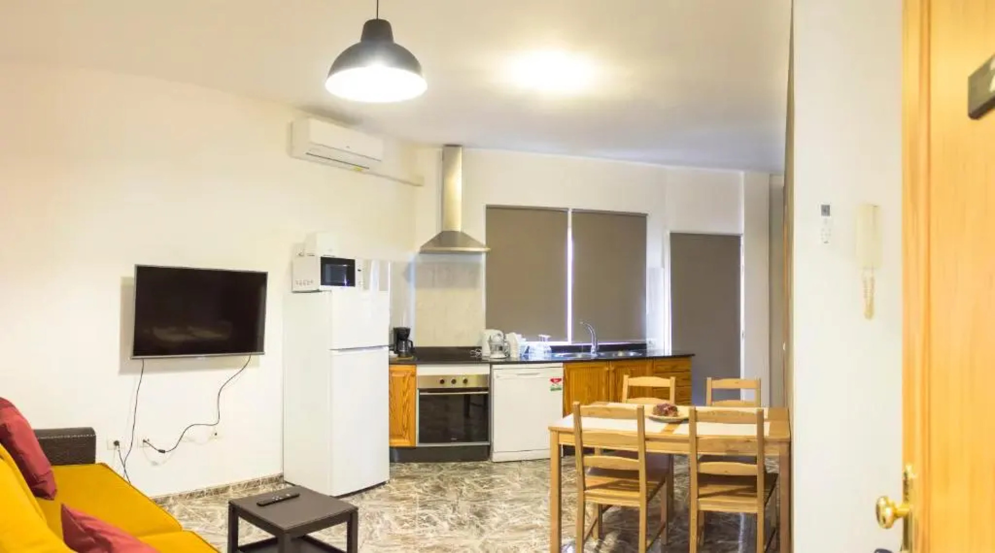 Apartamentos La Aldea Suites