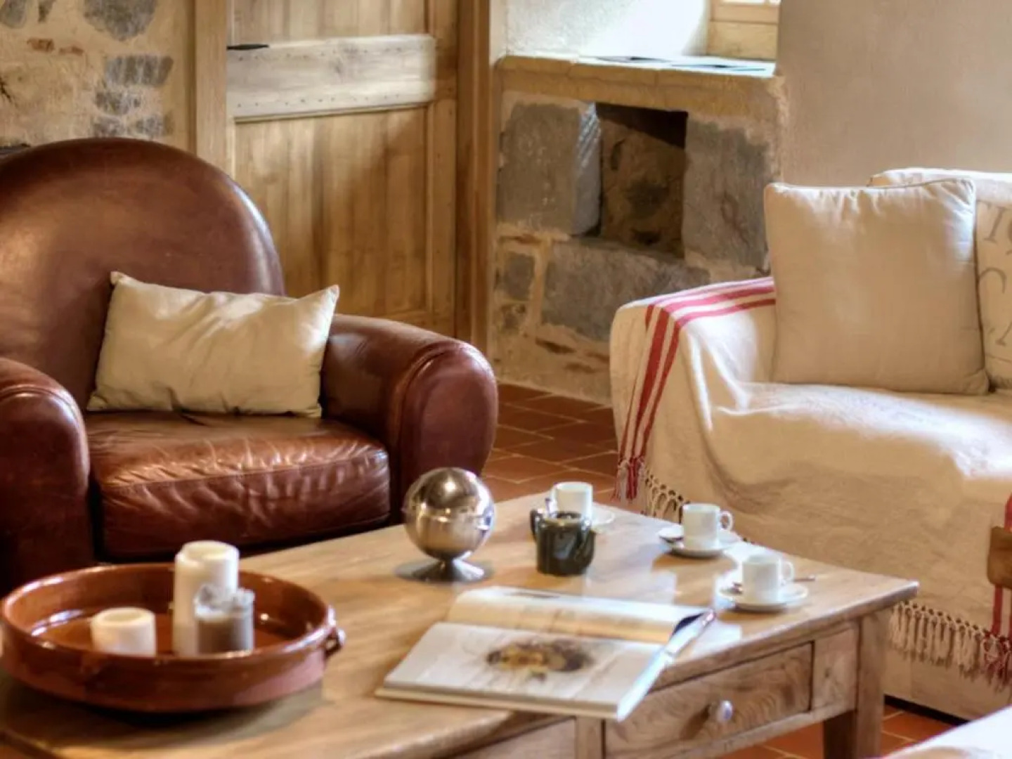 Gîte Saint-Just-la-Pendue, 5 pièces, 8 personnes - FR-1-496-50