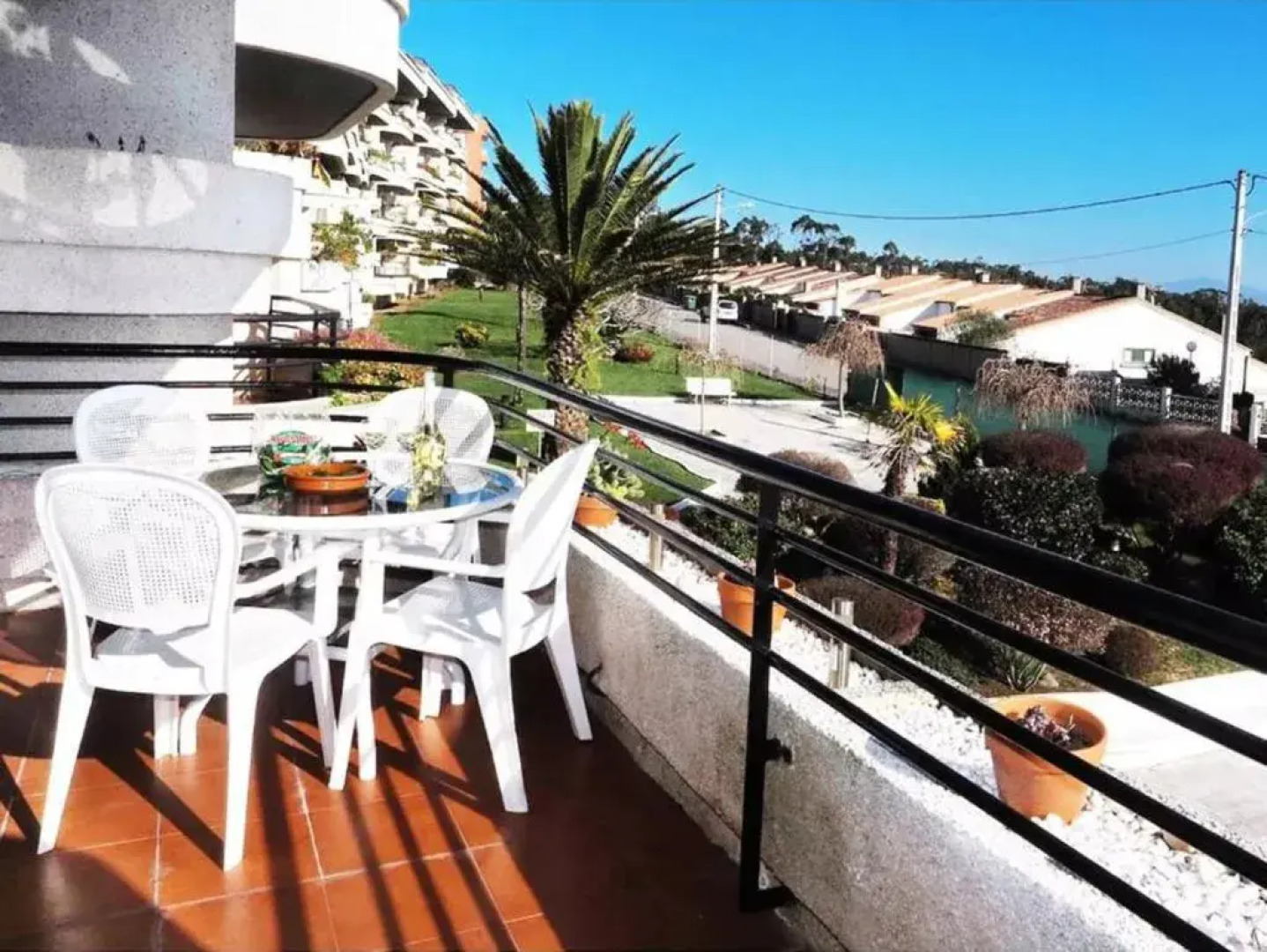 Apartamentos Pedras Negras Grove 3000