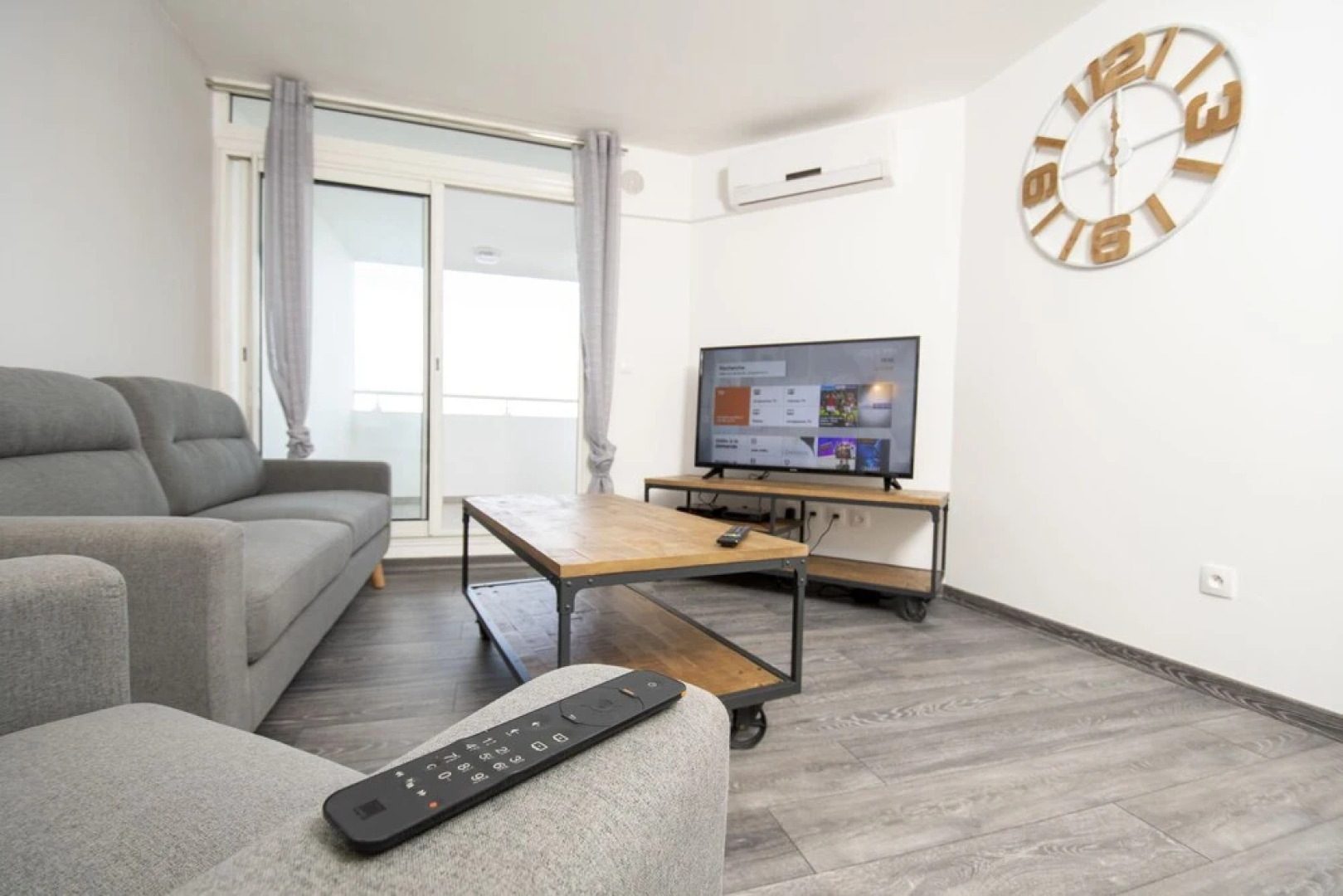 T4 CozyLodge 70m2 - Rénové – 10’ de l'aéroport