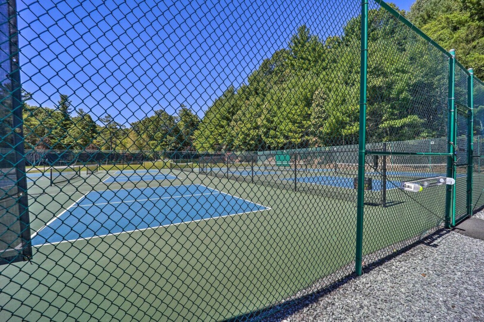 Dog-friendly Newland Cabin w/ Deck + Lake Access!