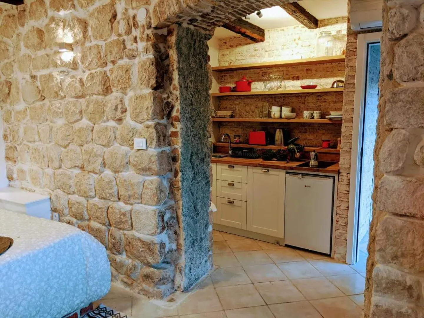 Romantic Rooftop View Hideaway- Old Town Nr 404