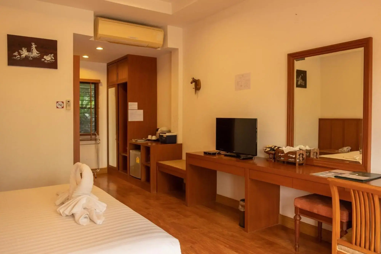 Sailom Resort Bangsaphan