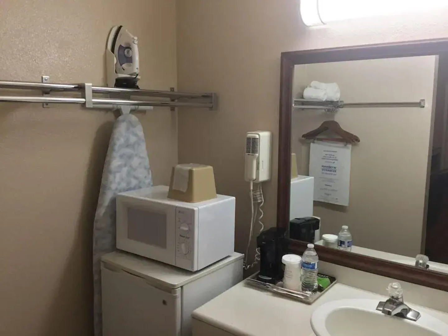 Executive Inn and Suites College Station