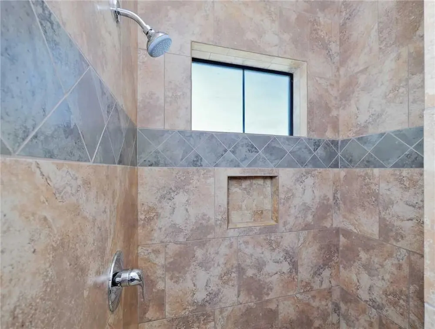 Cinnamon Beach Nautilus Ocean Front - Six Bedroom Condo