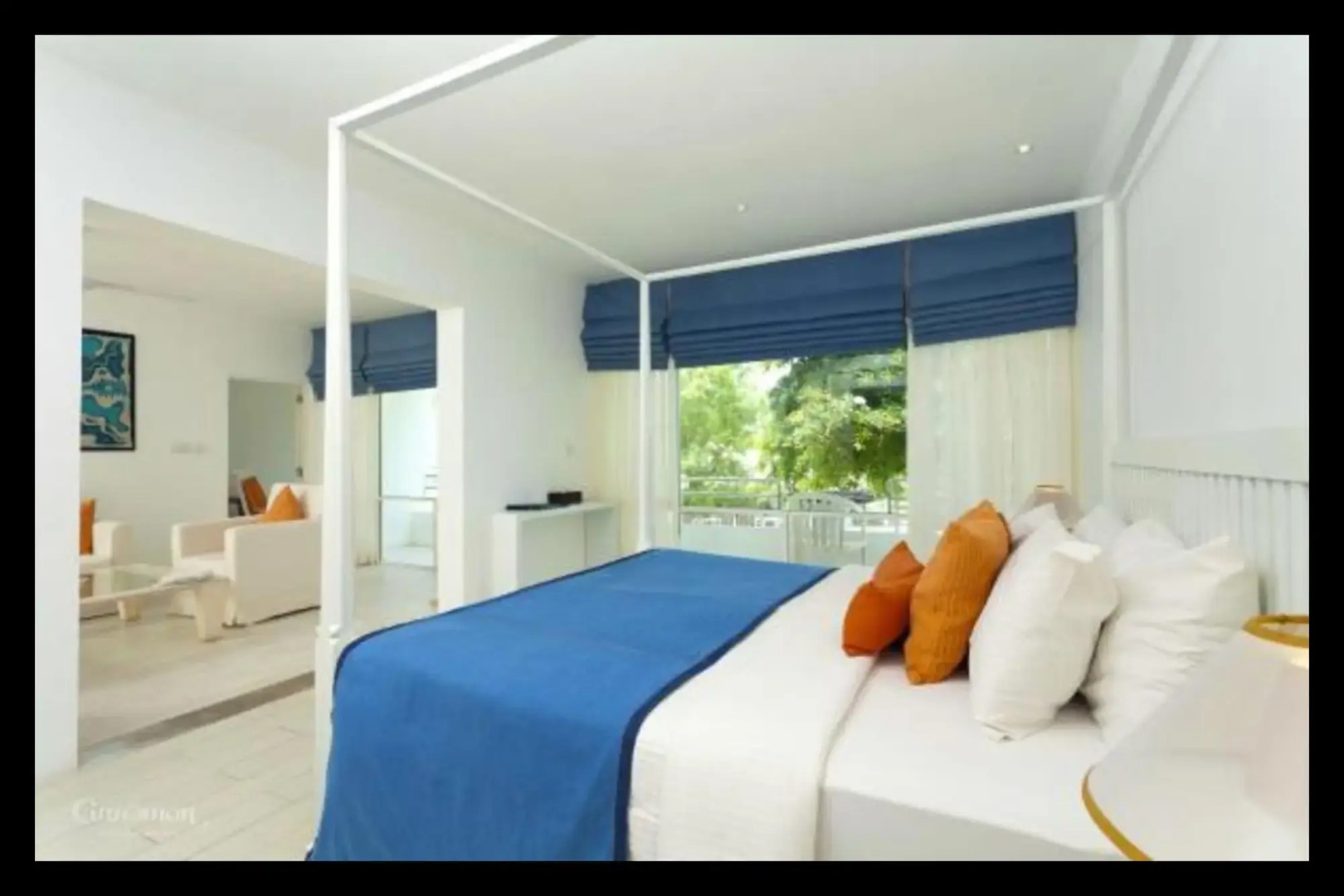 Trinco Blu by Cinnamon