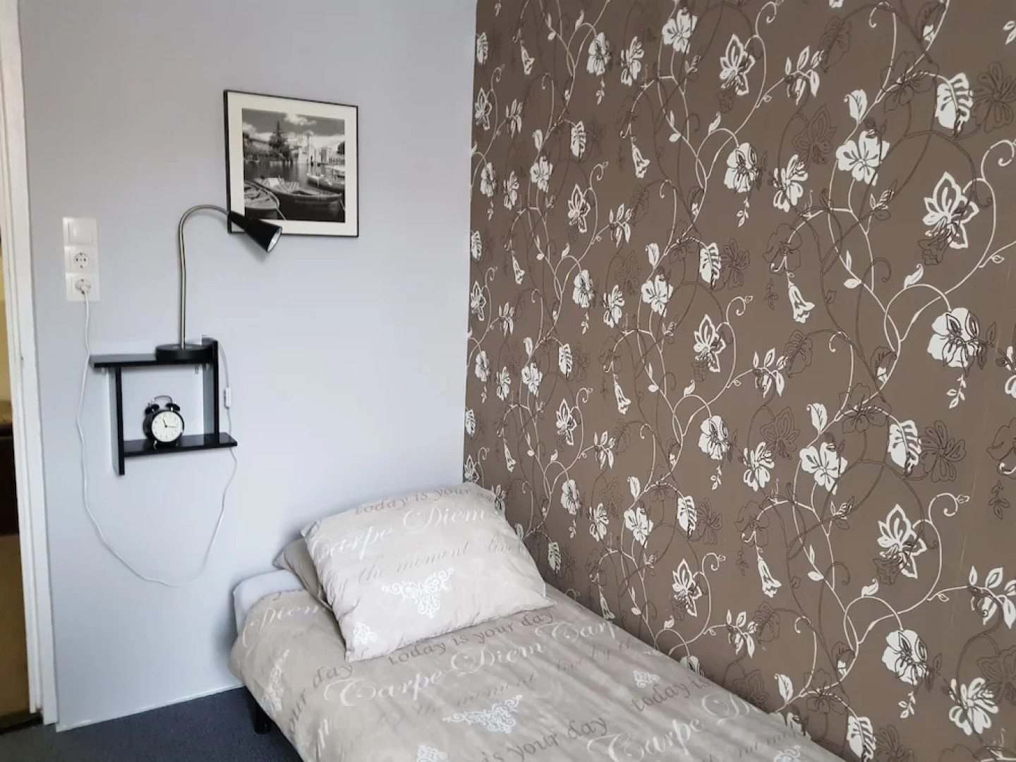 Cafe pension The Chandelier