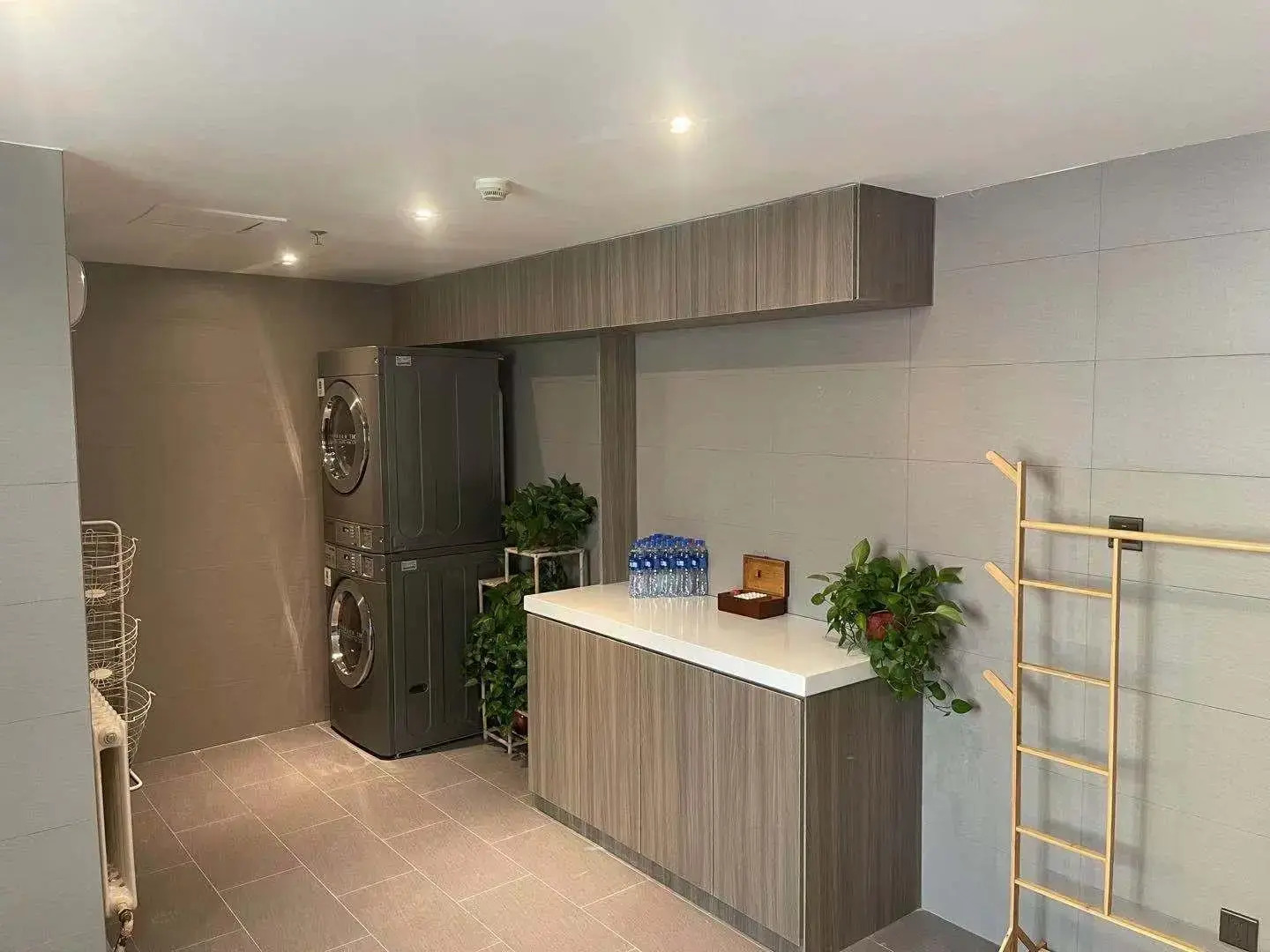 Hanting Express (Tieling Railway Station)