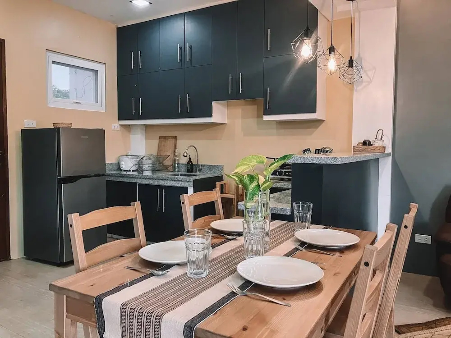 2BR Laid Back Apartment, Near Beach