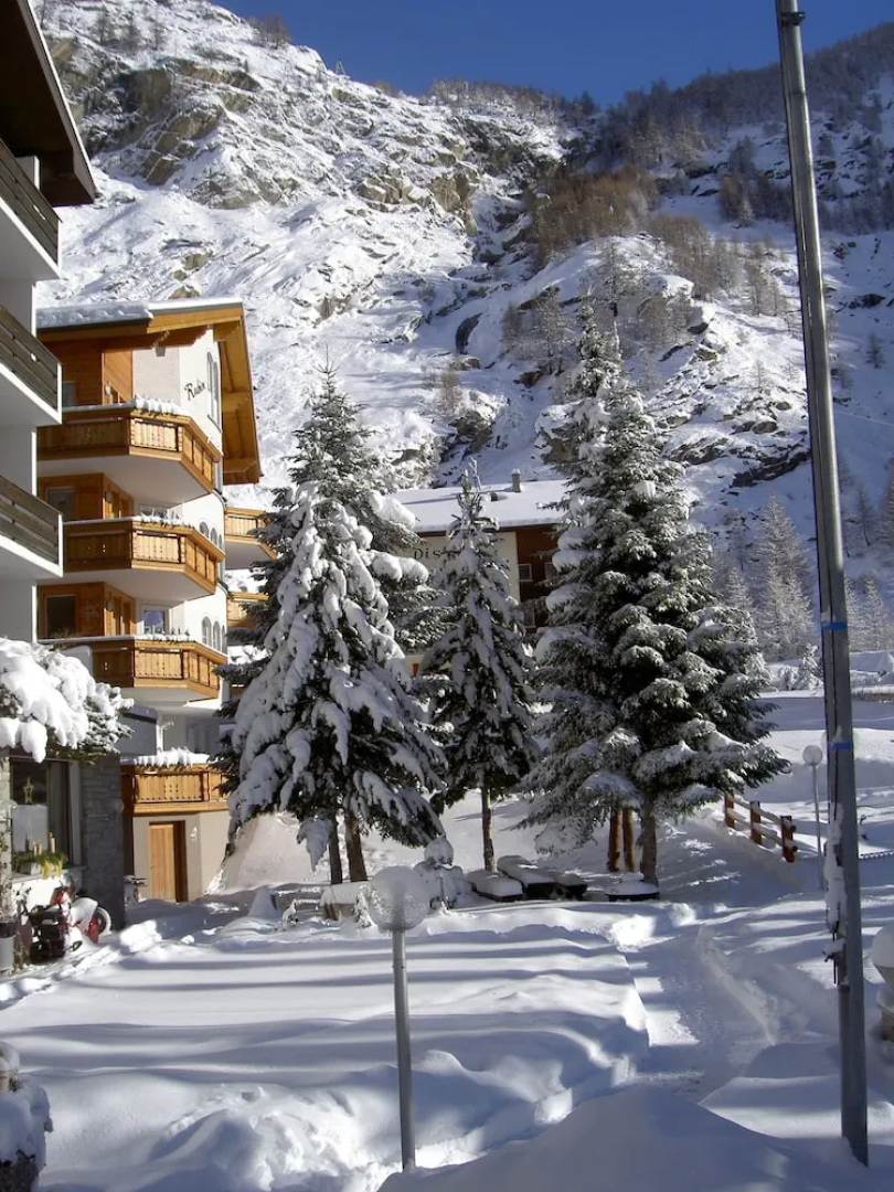 Rubin and Saphir Diamond Apartments