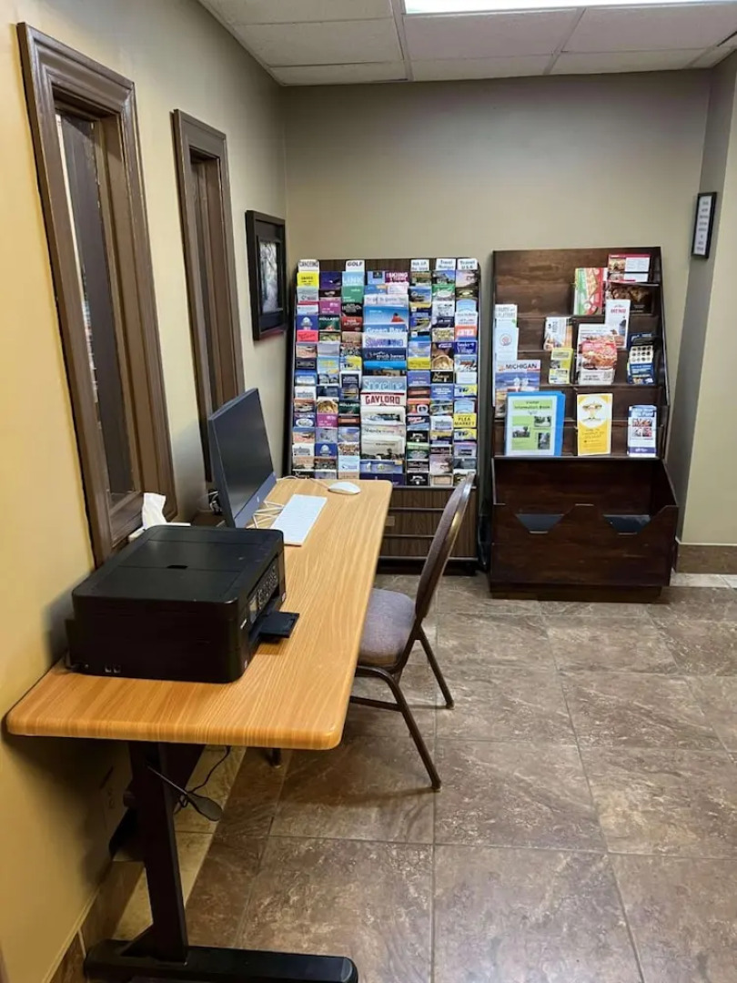 Country Inn & Suites by Radisson Battle Creek MI