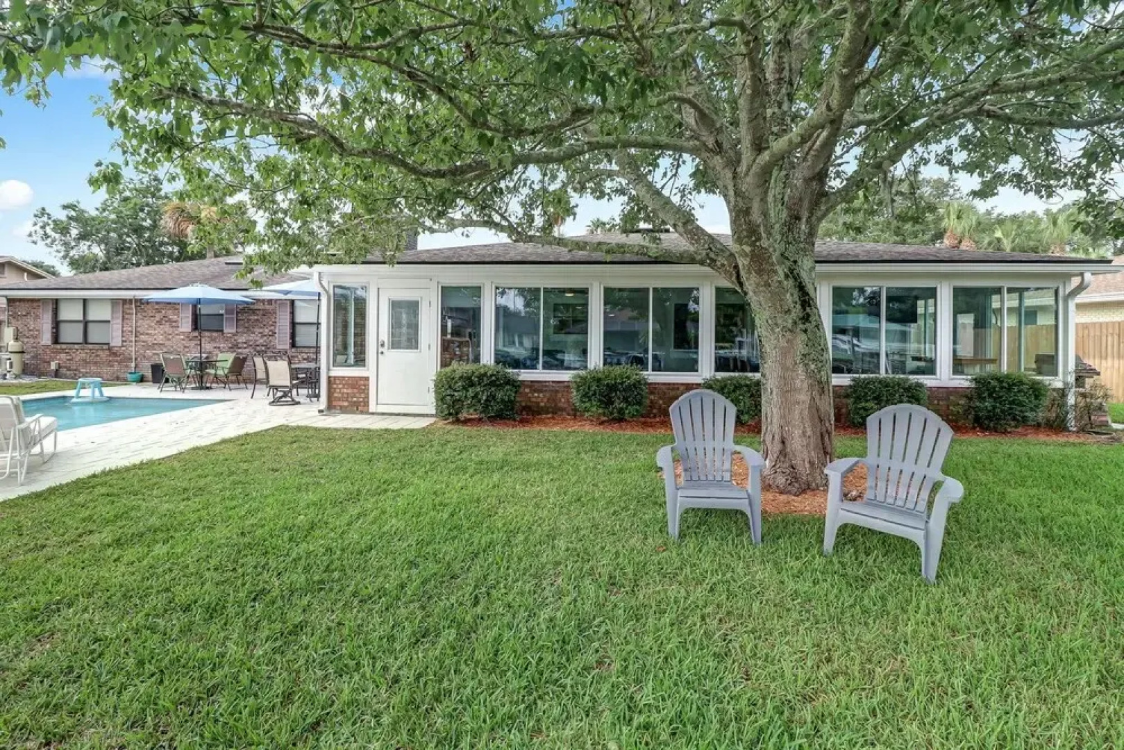 Pablo Waterfront - Private Dock & Salt Water Pool