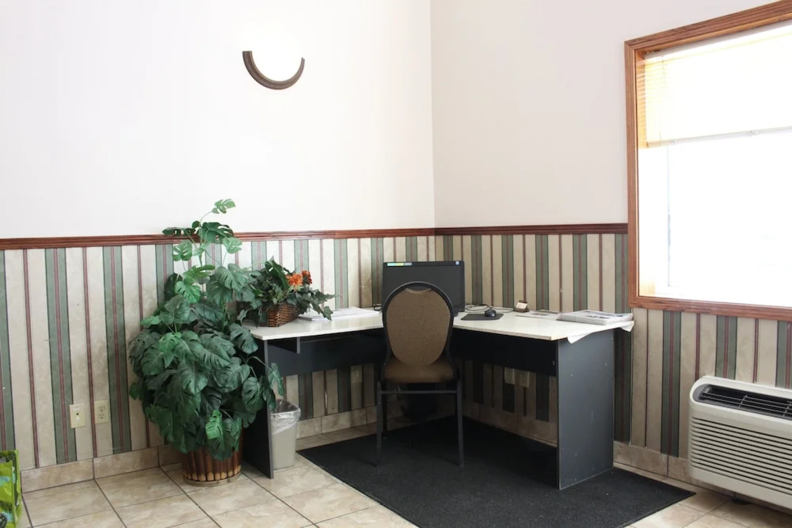 Sunset Inn and Suites