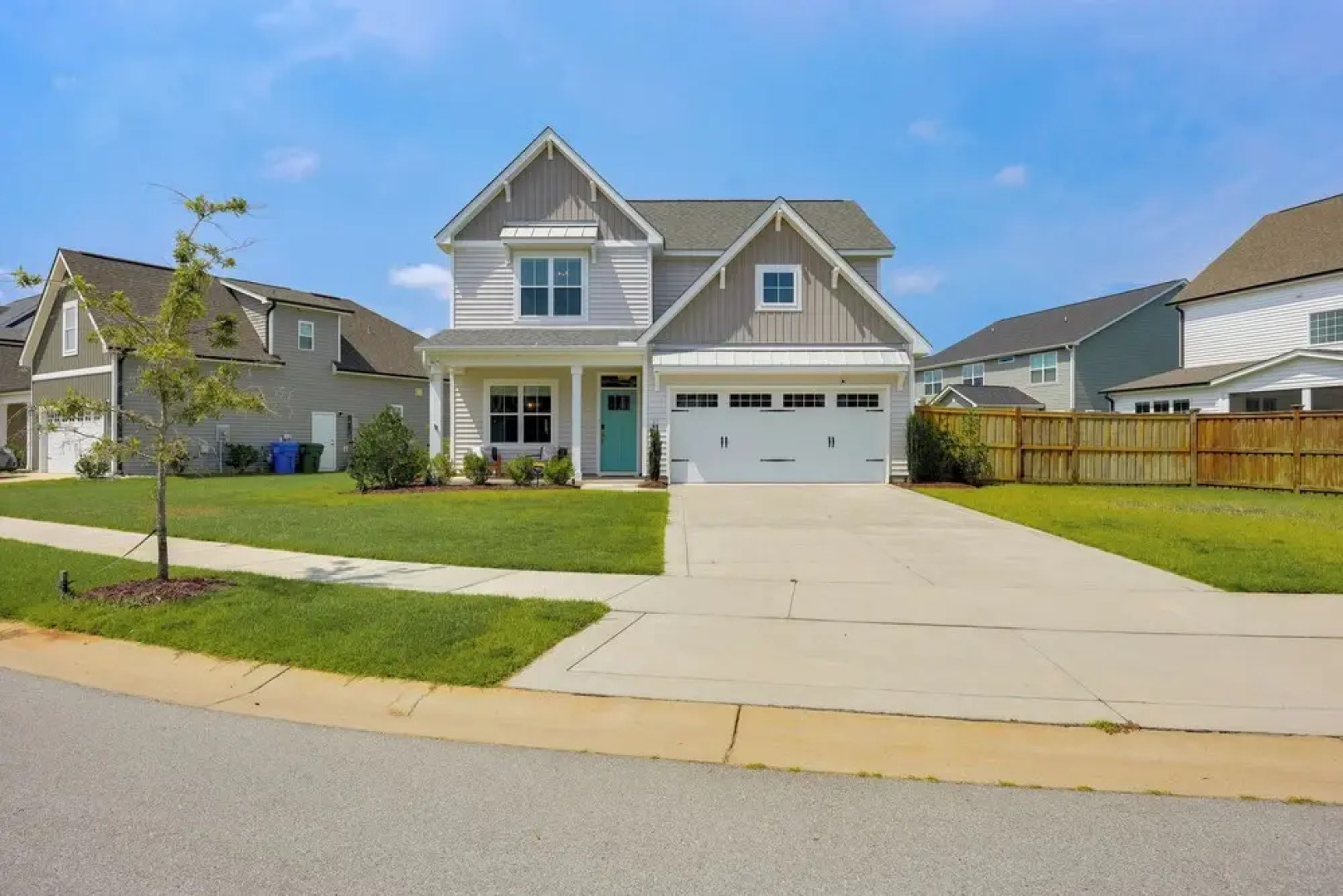 Spacious Home w/ Screened Patio in Wilmington!