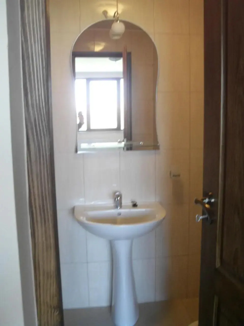 Camere De Inchiriat Onelia