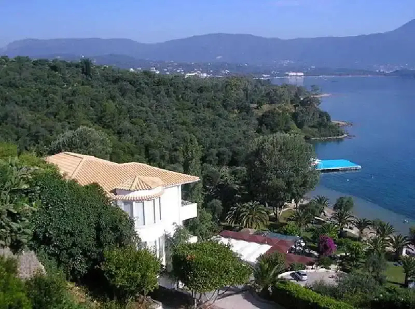 Dimitra Apartments