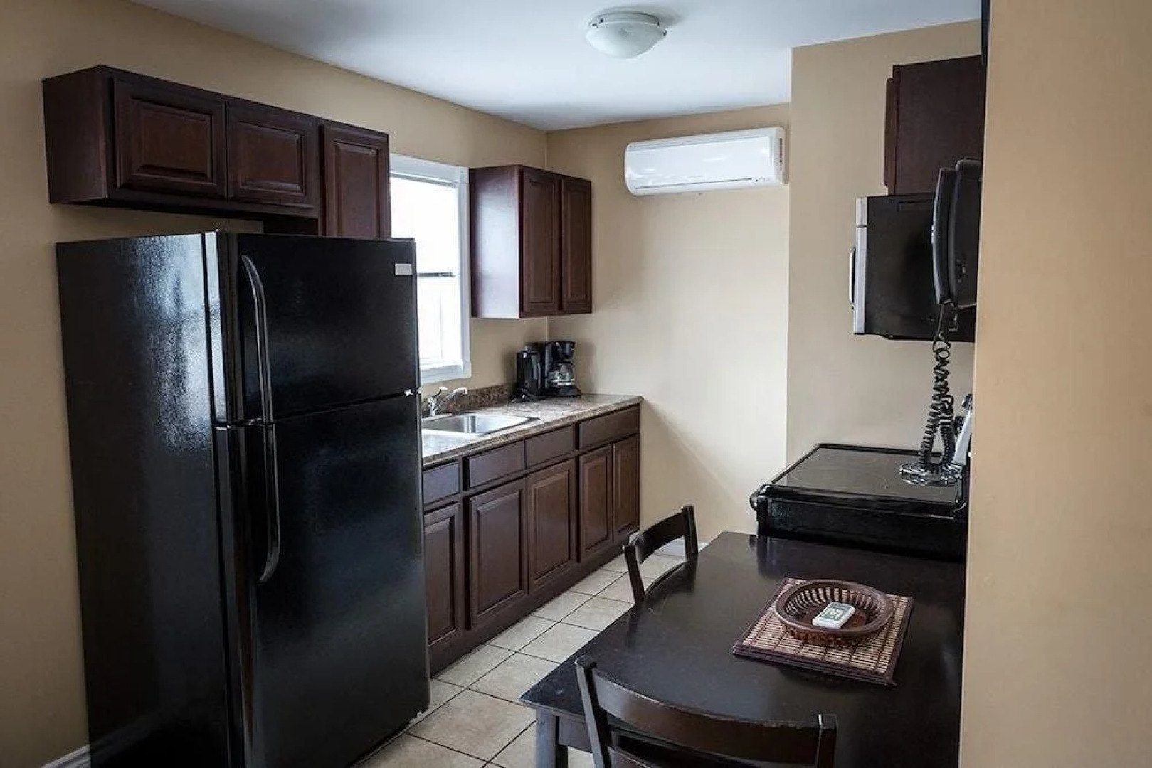 Georges Mountain Village