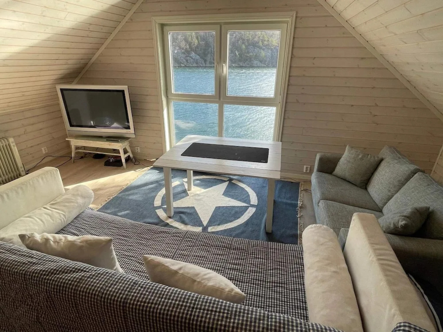6-person Holiday Home Rubbestadneset