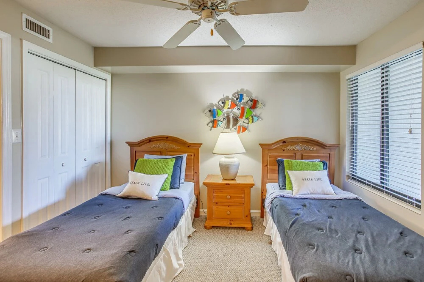 Pawleys Island Condo - Balcony, Pool And Ocean Views