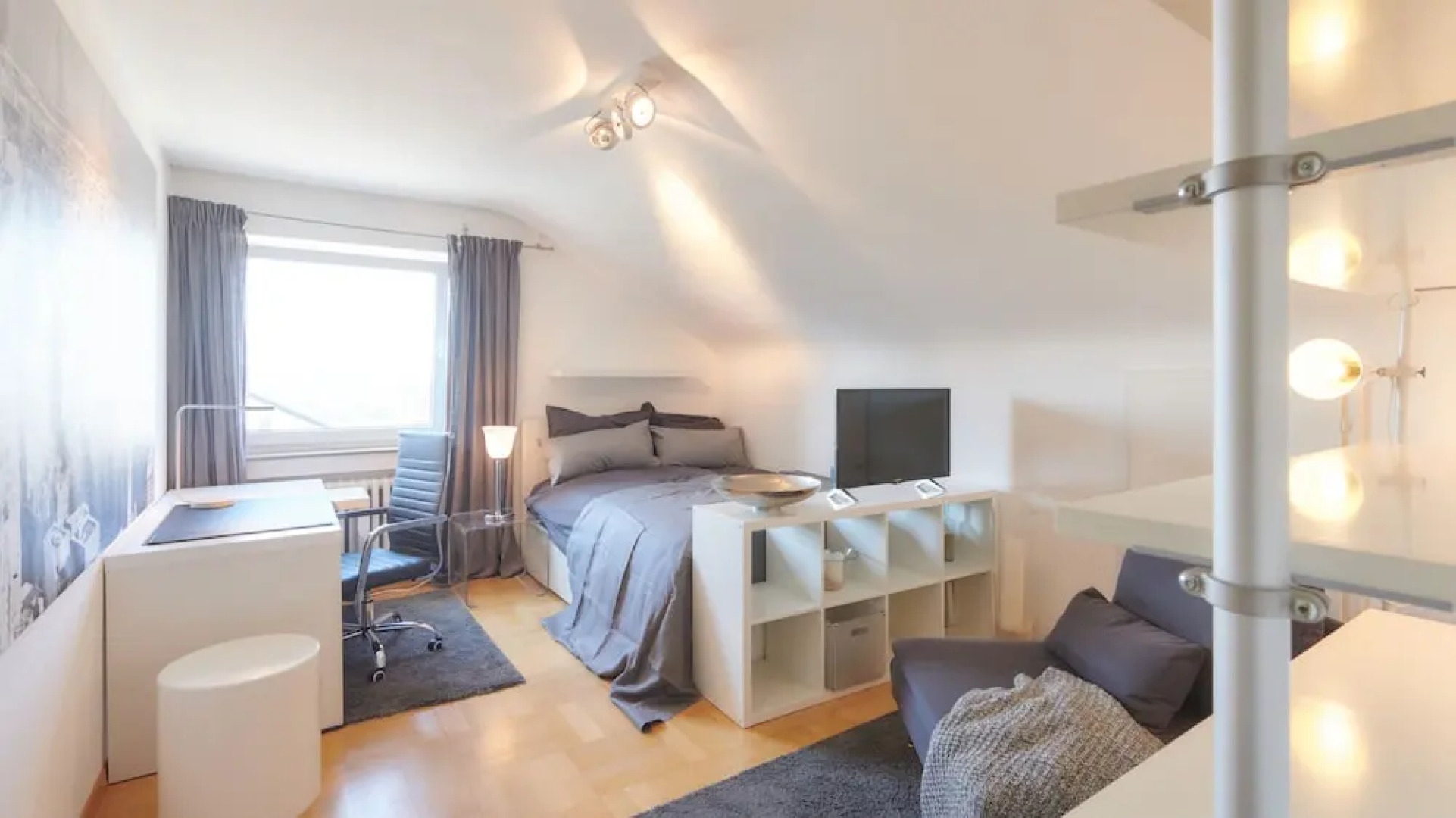 criston apartments - quiet family residence H