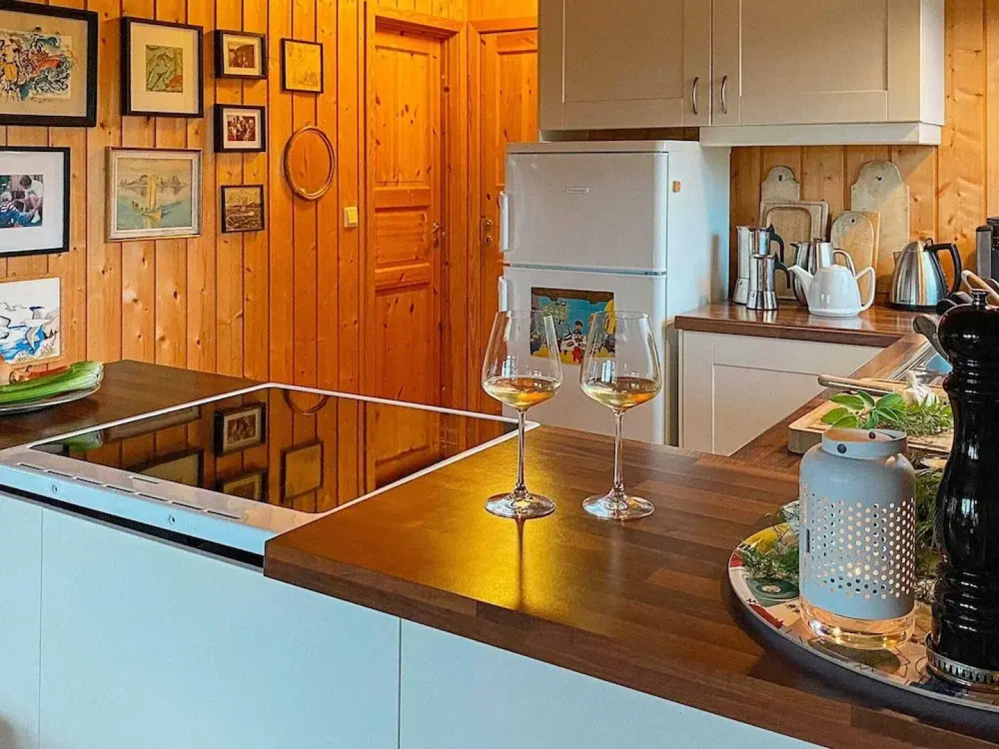 Serene Seaside Retreat in Vesteroy-by Traum