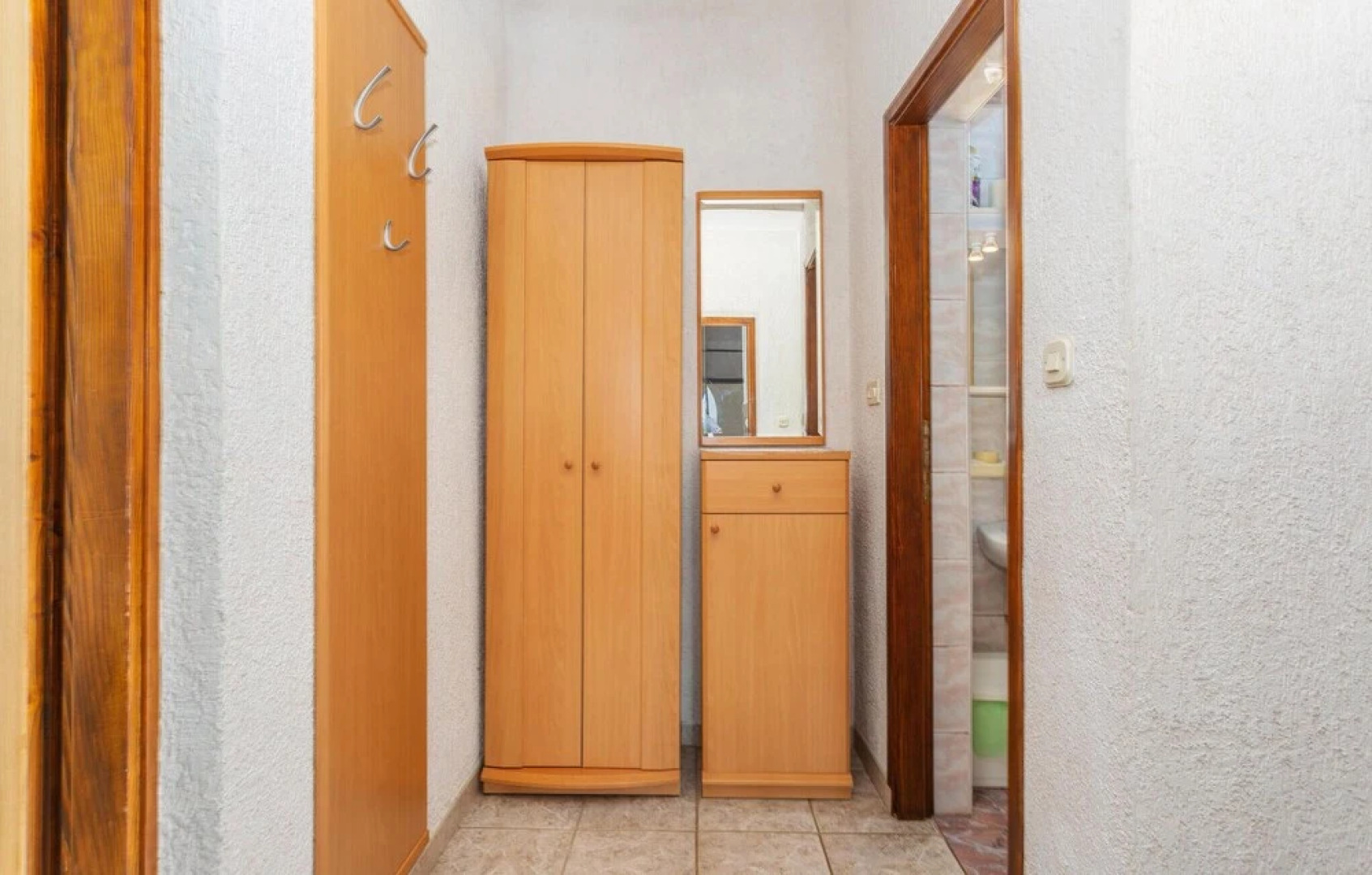 Nice Apartment in Malinska With 2 Bedrooms and Wifi