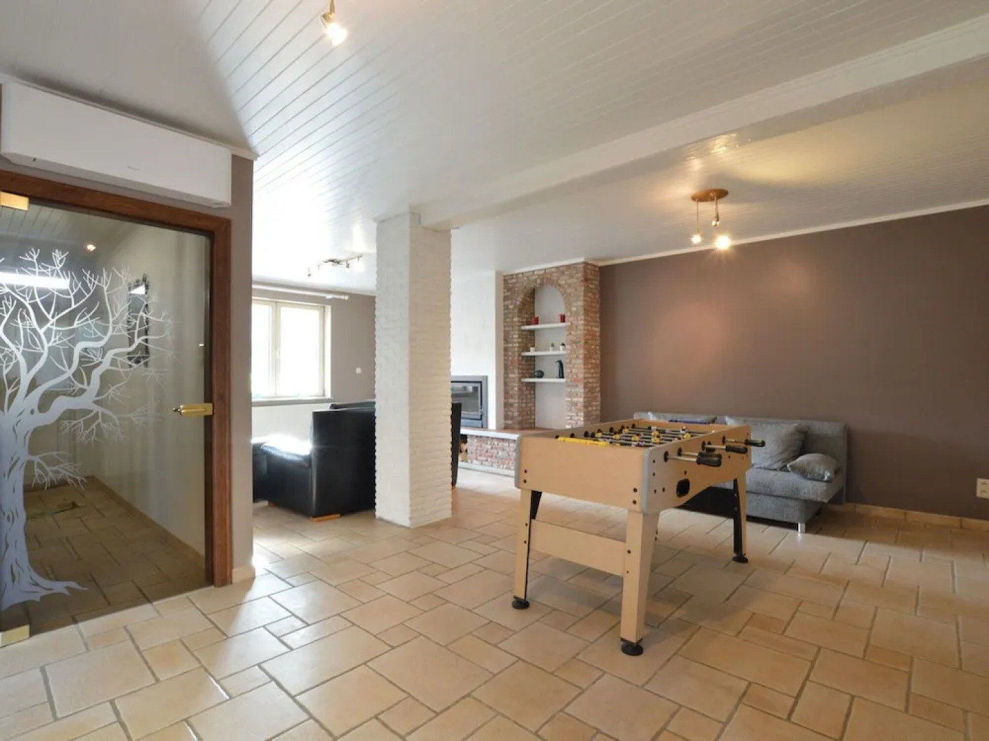 Spacious Holiday Home in Gingelom with Garden