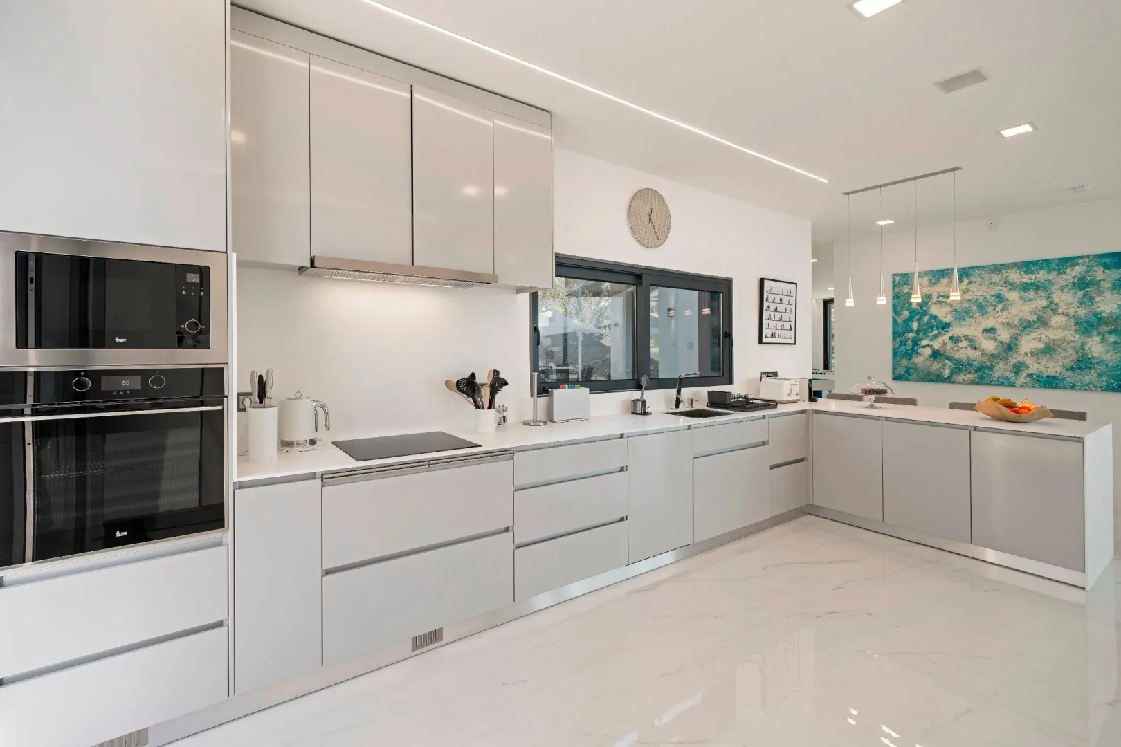 Luxury dream villa, magnificent 360º views of hills, coast and sea | Seacrest