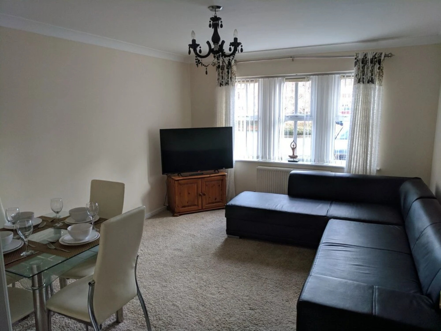 Alexander Apartments Royal Court